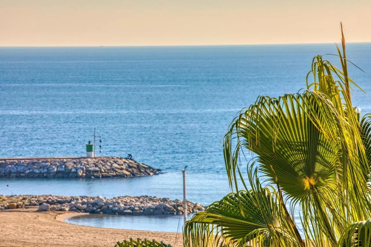 J95 Cabopino Apartment Marbella